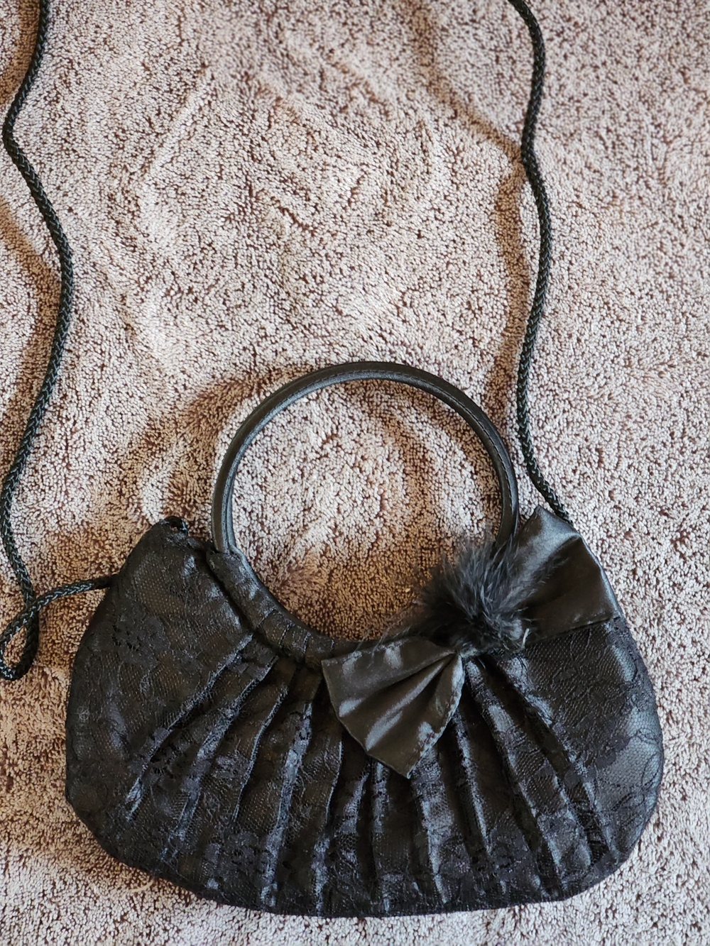 Elegant Black Lace Evening Bag with Bow Accent